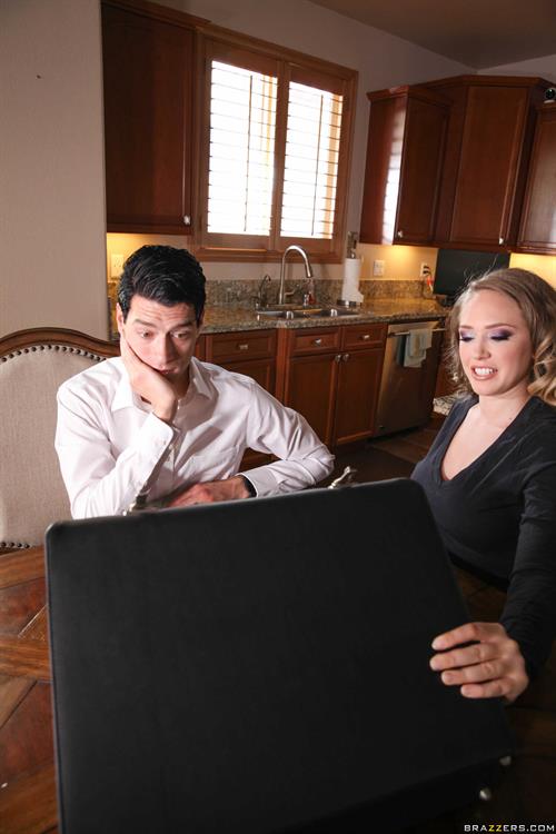 Kagney Linn Karter -Blonde bombshell with plump dick-sucking lips, the bounciest big tits, and a southern-fried booty 