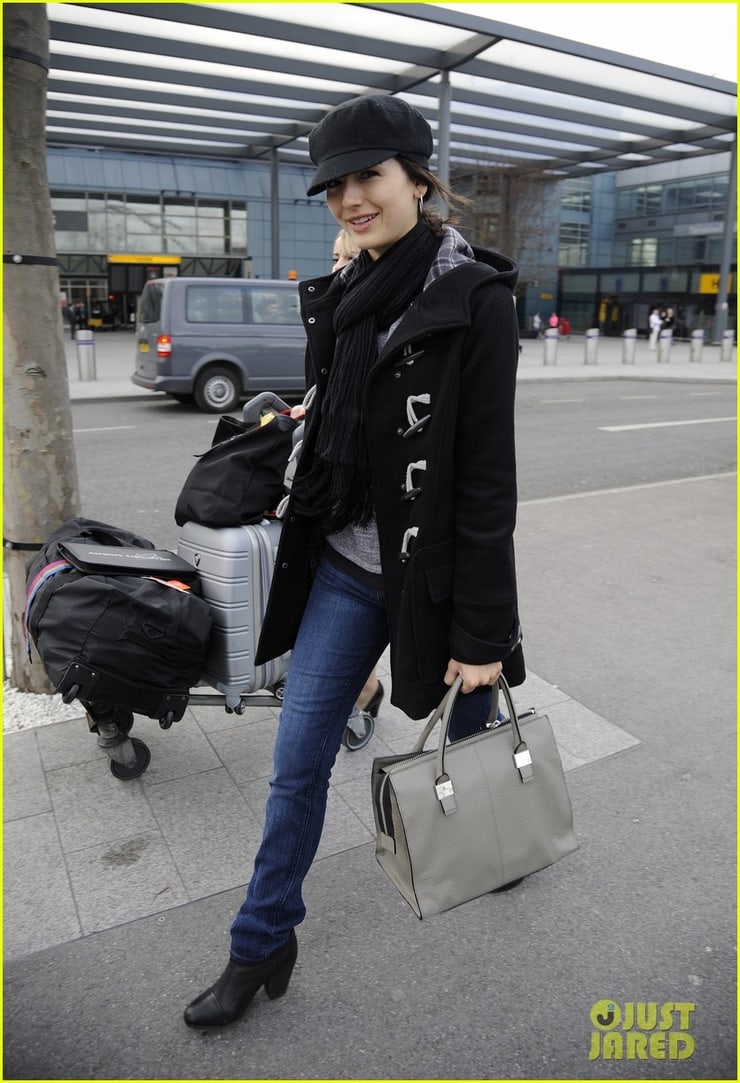 Camilla Belle