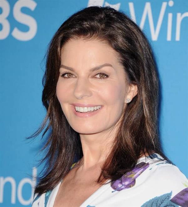 Sela Ward