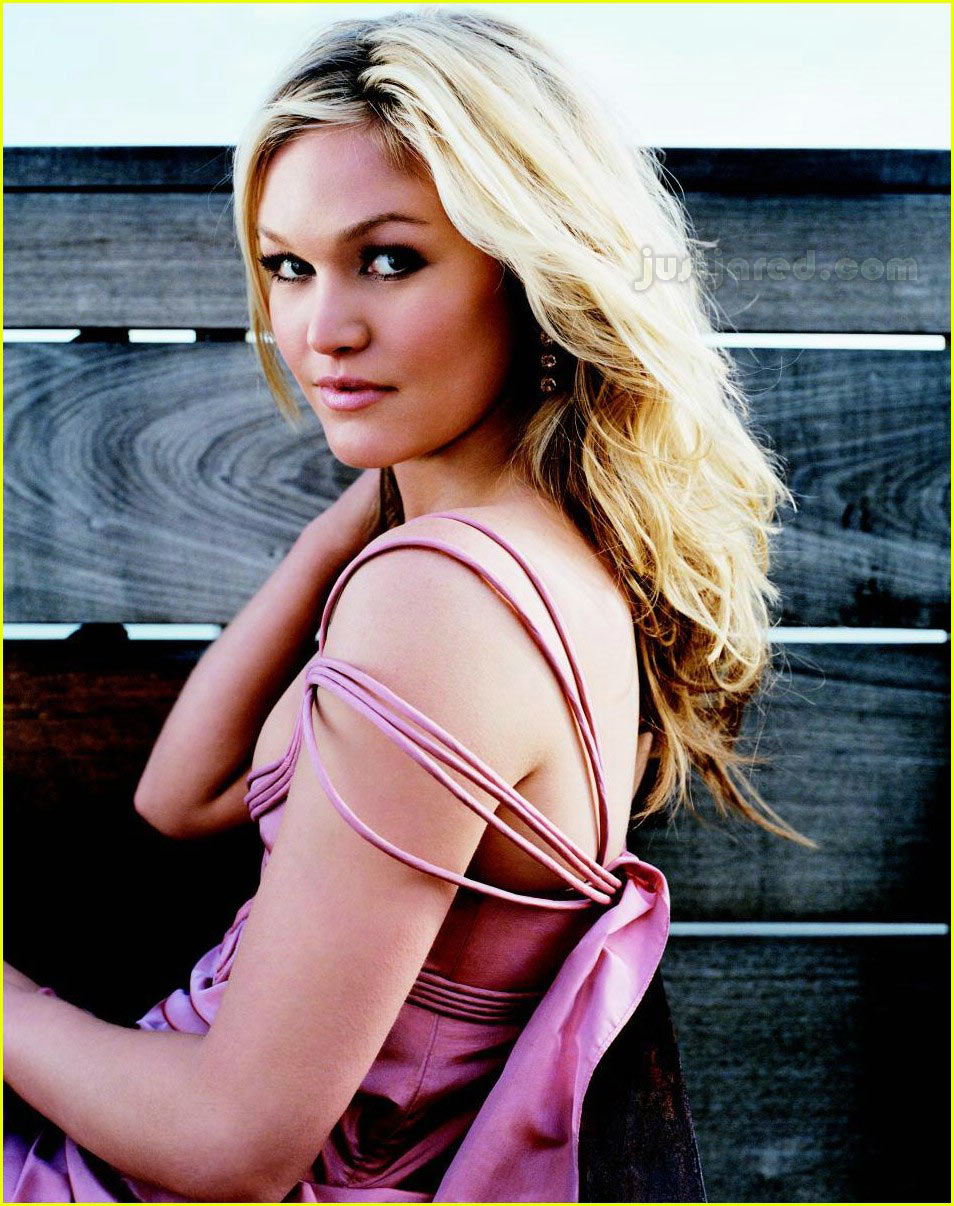 Julia Stiles