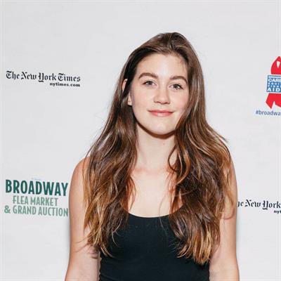 Laura Dreyfuss