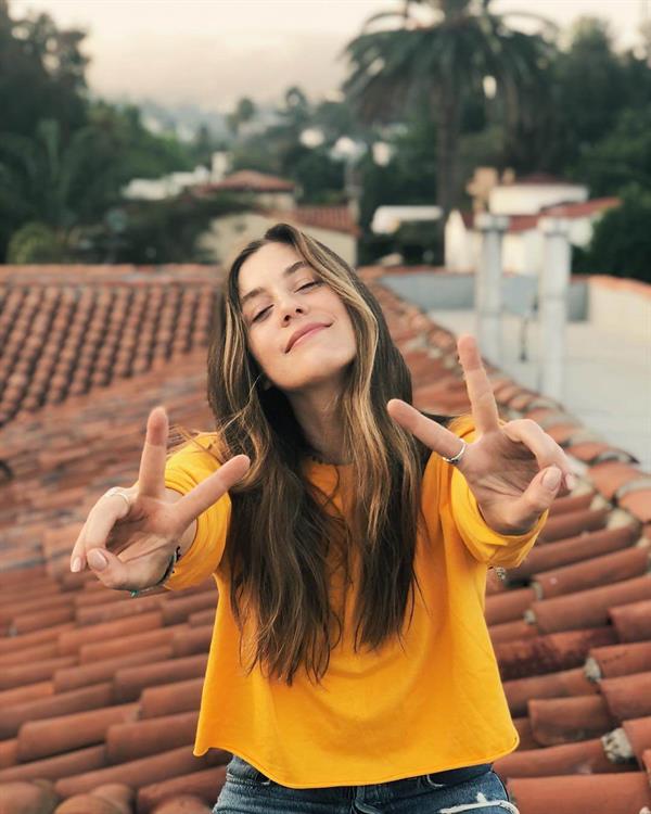 Laura Dreyfuss