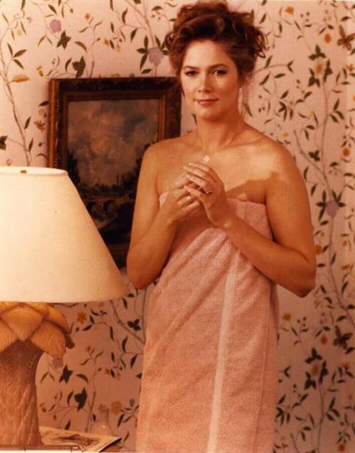 Kathleen Turner