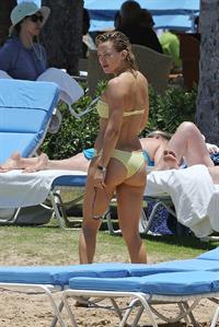 Kate Hudson in a bikini - ass