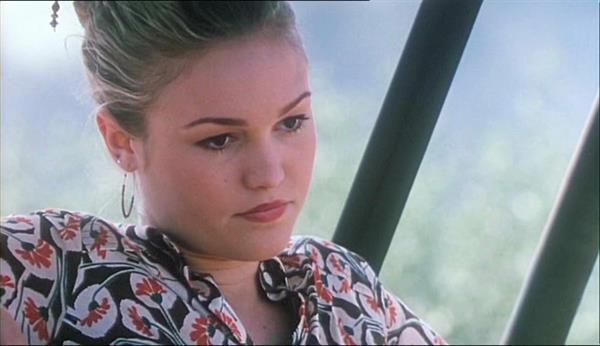 Julia Stiles