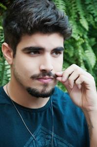 Caio Castro