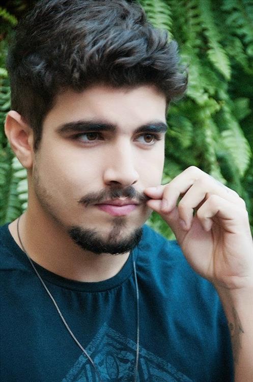 Caio Castro