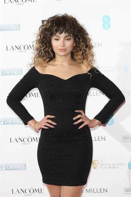 Ella Eyre