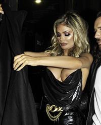 Chloe Sims nip slip wardrobe malfunction accidentally flashing her big tits caught by paparazzi.





