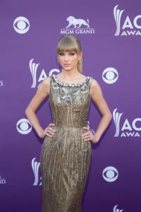 Taylor Swift 48th Annual Academy of Country Music Awards in Las Vegas 4/7/13 