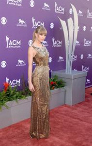 Taylor Swift 48th Annual Academy of Country Music Awards in Las Vegas 4/7/13 