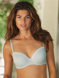 Viola Schroder in lingerie