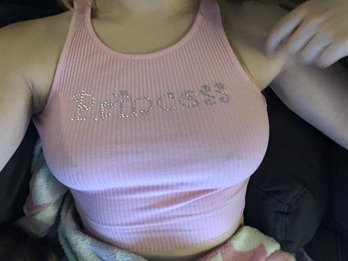 Lexi Grey taking a selfie