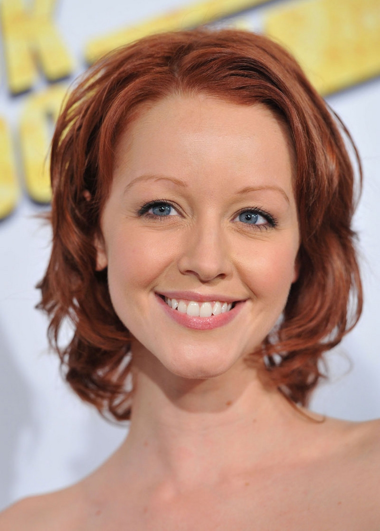 Lindy Booth Pictures