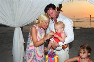 Tori Spelling Celebrates her birthday with family at the St Regis Punta Mita Resort in Mexico (May 20, 2013) 