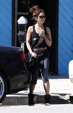 Vanessa Hudgens Spotted after workout in Studio City (May 28, 2013) 