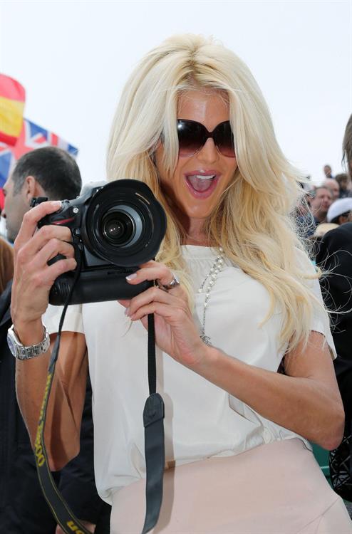 Victoria Silvstedt Lunches at the Monte-Carlo Country Club in Monaco (April 19, 2013) 