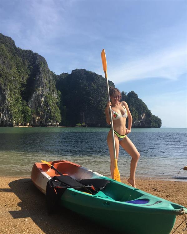Rebecca Chen (mayuschen) in a bikini