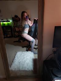 sexy selfies, thick thighs, great ass, small tits