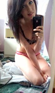 Pandaboo in lingerie taking a selfie