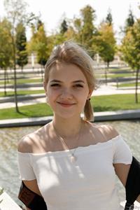 Victoria & Diana Fun in the Park