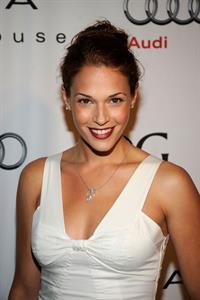 Amanda Righetti