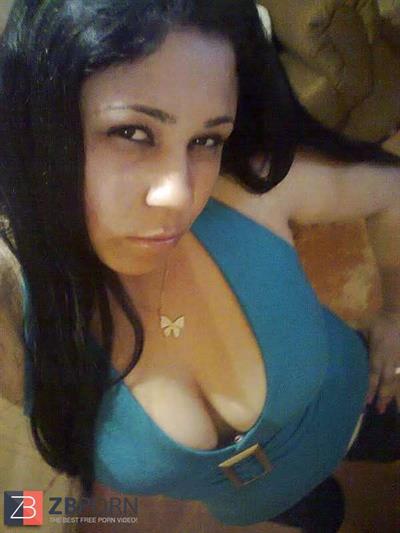 Fernanda Lima (Nickname for Modeling Peituda Safada)
She is a hot brazilian Dancer. 
24yo from Curitiba Brazil