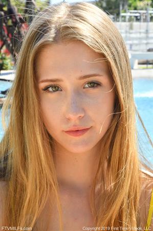 Audrey Hempburne Nude Pictures Beauty In The Grass