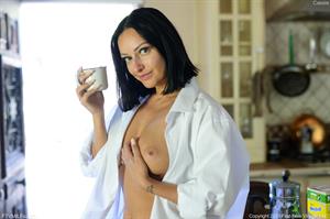 Cassie Nude Pictures Kitchen Relaxation