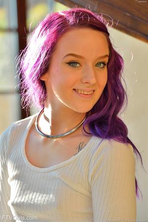Jessica Nude Pictures Fetish Beginning