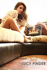 Massive collection of babe Lucy Pinder. 

High Defination potraits of Lucy Pinder.