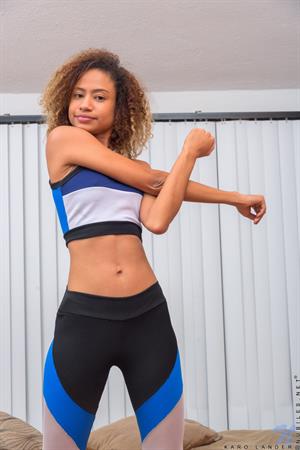 Karo Lander Nude Pictures Fit and fuckable, Karo Lander is an erotic hottie who'll blow you away. When she's done working out, she peels off her spandex and panties, revealing smooth brown skin and a slick bare pussy that easily takes two fingers as she gives her fuck hole that masturbation delight that it craves.