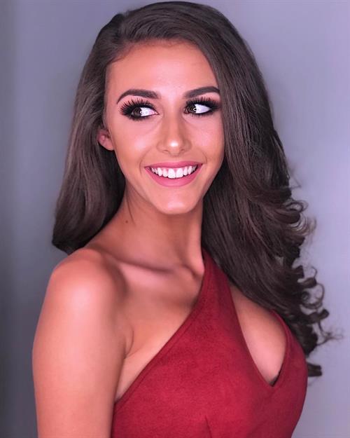 Chloe Veitch Pictures Chloe Veitch