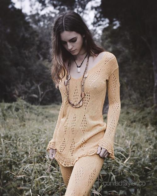 Emily Feld looking hot