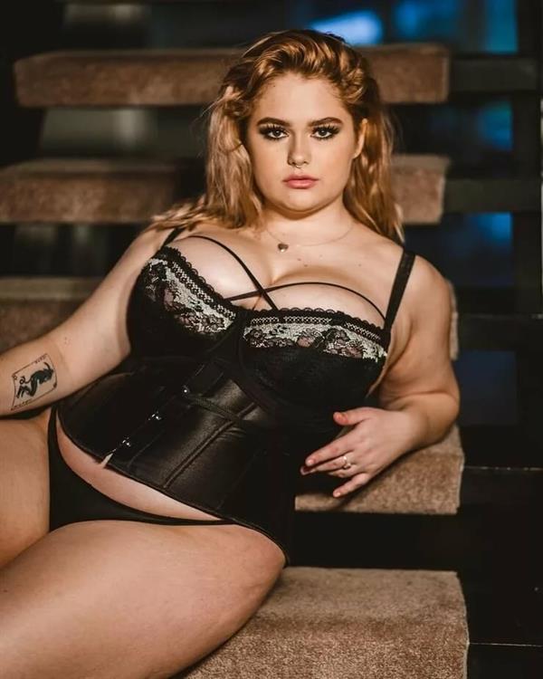 Hot sexy curvy lingerie model