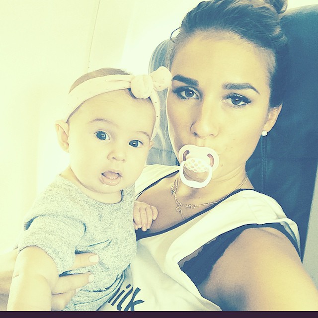 Jessie James Decker Pictures Jessie James Decker