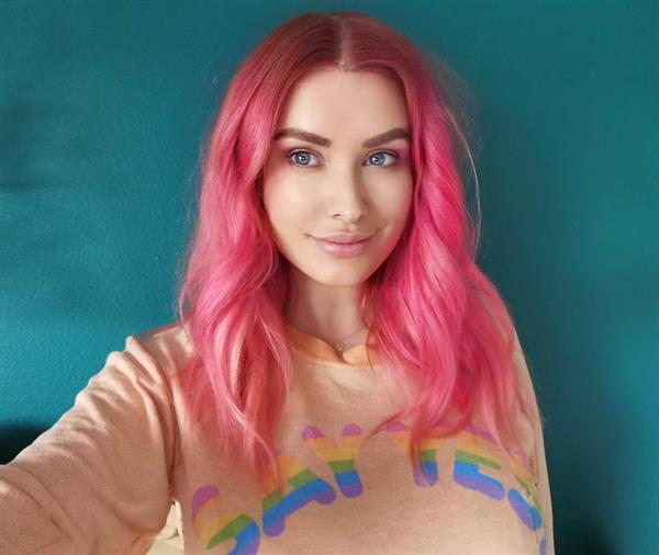 Laura Lux
