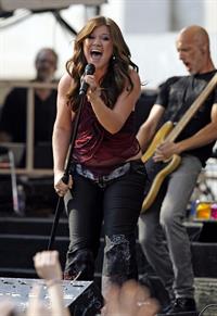 Kelly Clarkson