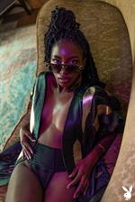 Sarissle Nude Ebony Model