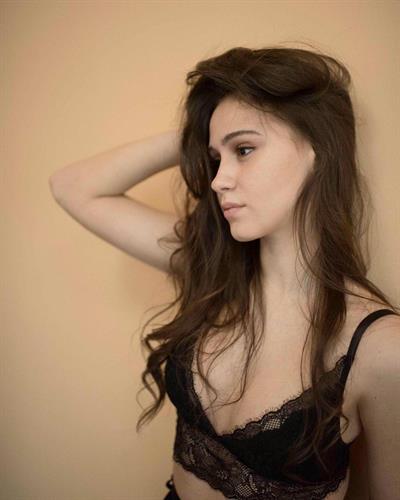 Maria Bakalova - Borat's hot daughter Tutar