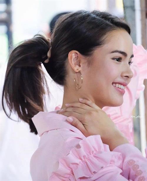 Urassaya Sperbund
