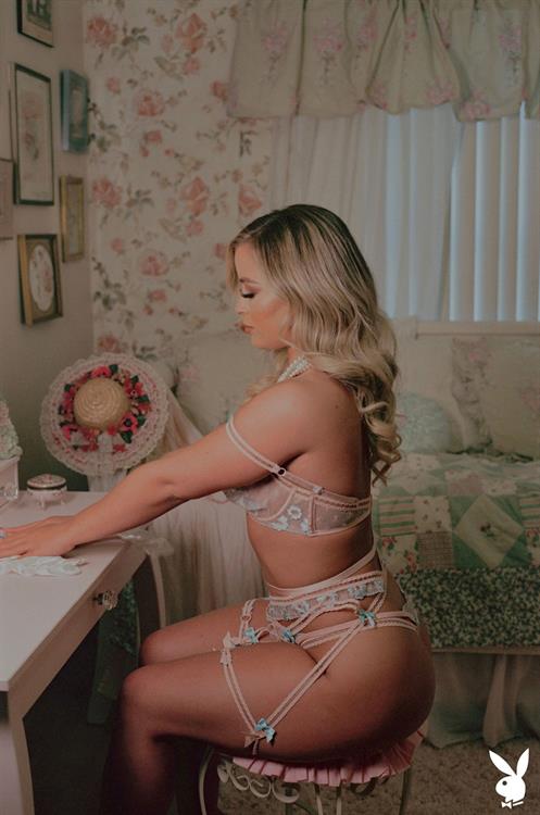 Jackie Lingerie Pictures Hot Petite Curvy Jackie