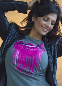 Denise Milani Photoset - VansShirt