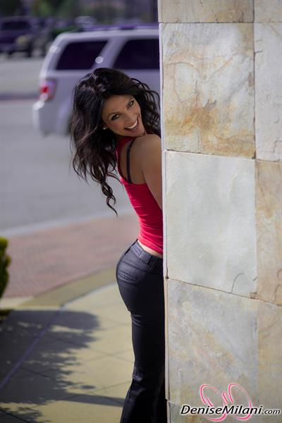 Denise Milani Photoset - RedTank