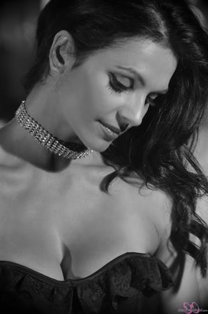 Denise Milani Photoset - Glamorous