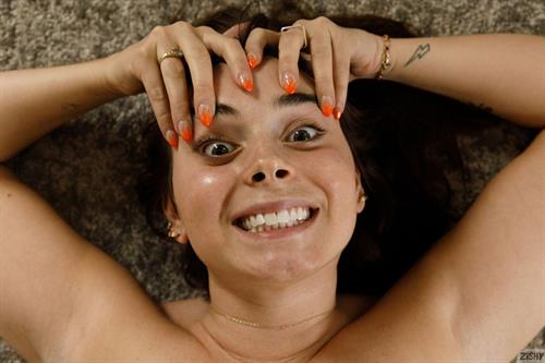 Tyla Jessop Pictures Tyla Jessop Curvy and Natural