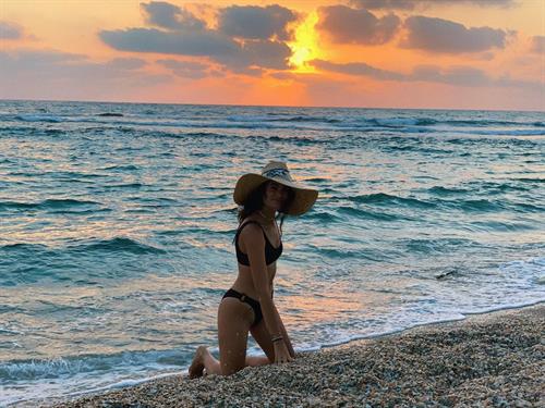 Dar Zuzovsky in a bikini