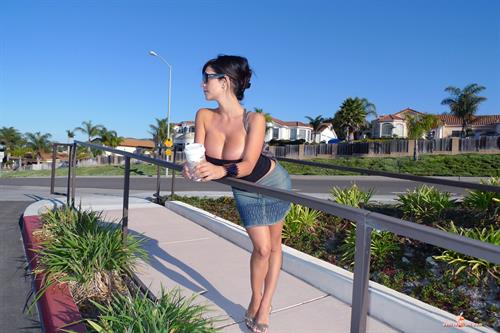 Denise Milani Snapshots - Tube