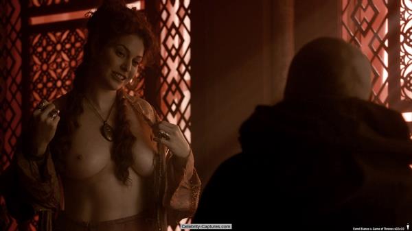Esmé Bianco nude in Game of Thrones (S02E10)