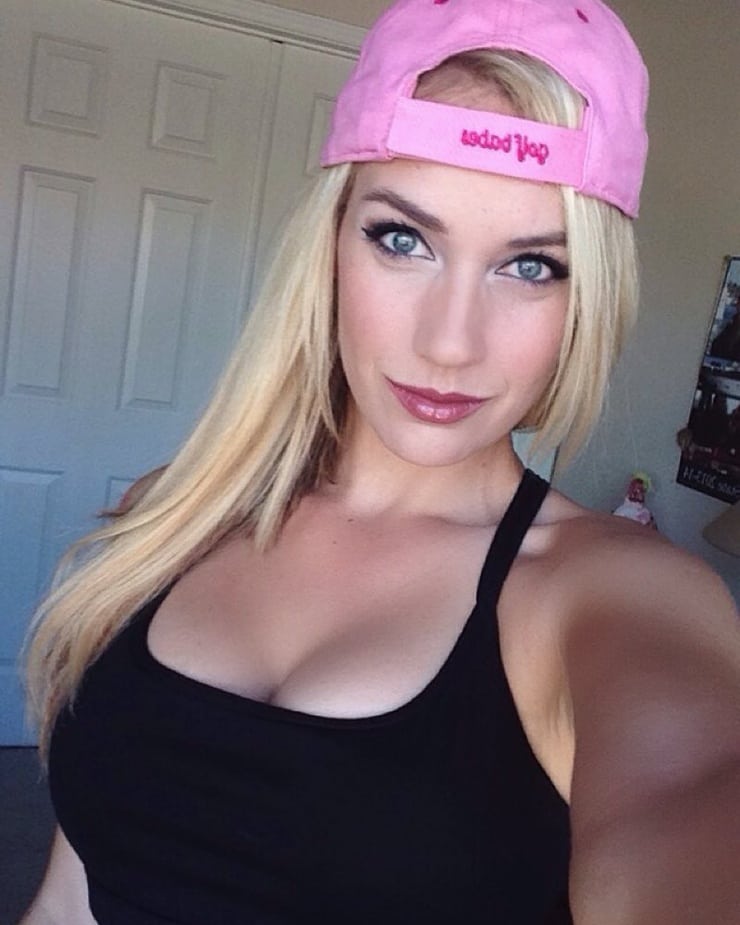 Paige Spiranac taking a selfie